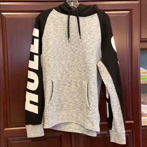 Men's black and grey Hollister hoodie